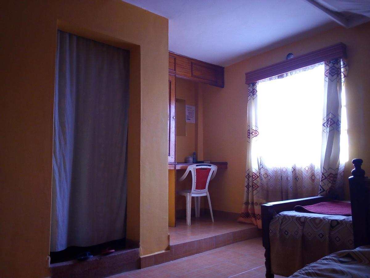 Maendeleo Parkview Hotel Narok Buitenkant foto