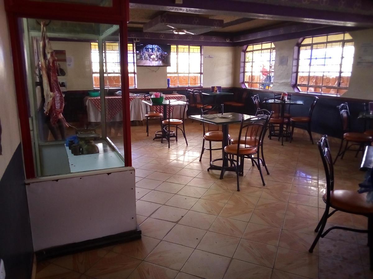 Maendeleo Parkview Hotel Narok Buitenkant foto